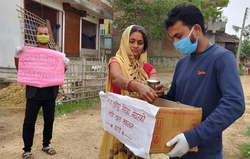 राहत वितरण नगरेपछि स्थानीयद्वारा मेयरलाई नै बुझाए राहत