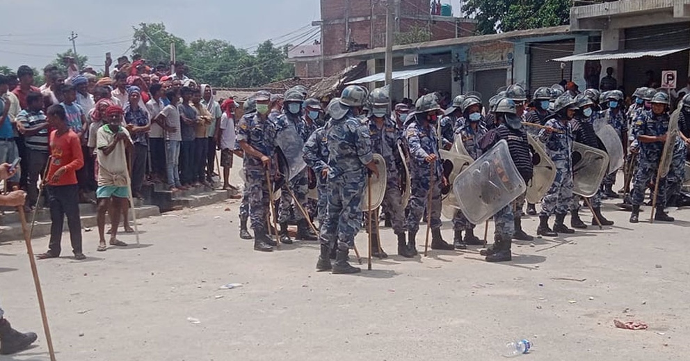 रौतहटमा मौलापुर नगरपालिकाको नगरसभामा कुटाकुट भएपछी