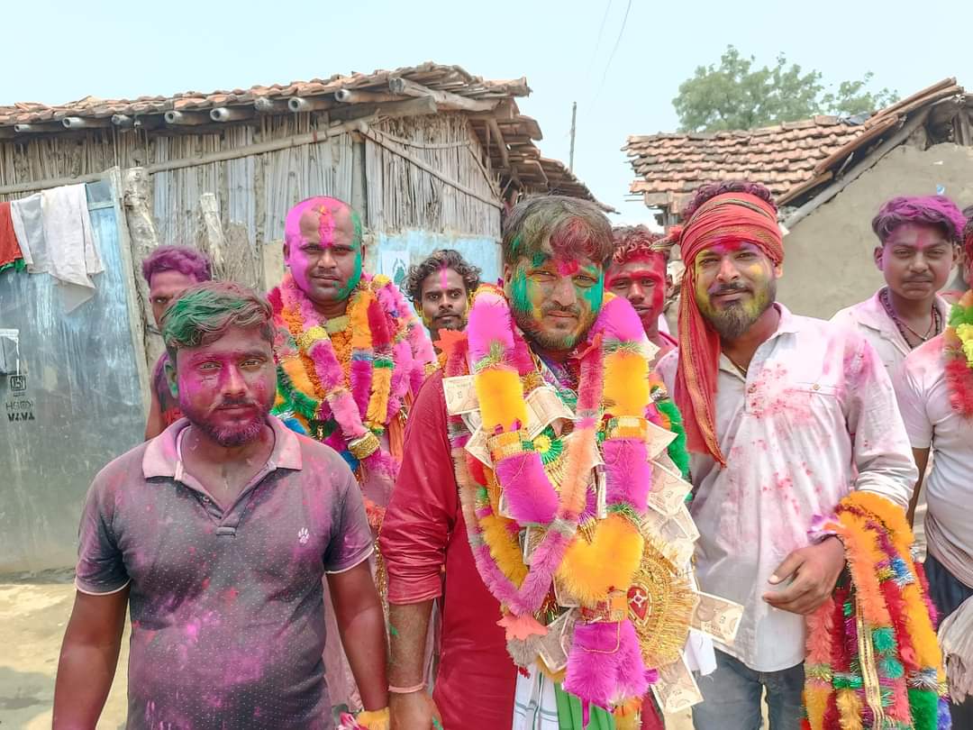 जनताको समस्या बुझ्न आफ्नै गाँउ पुगे अध्यक्ष यादव,गाउँबासीले गरे भव्य स्वागत